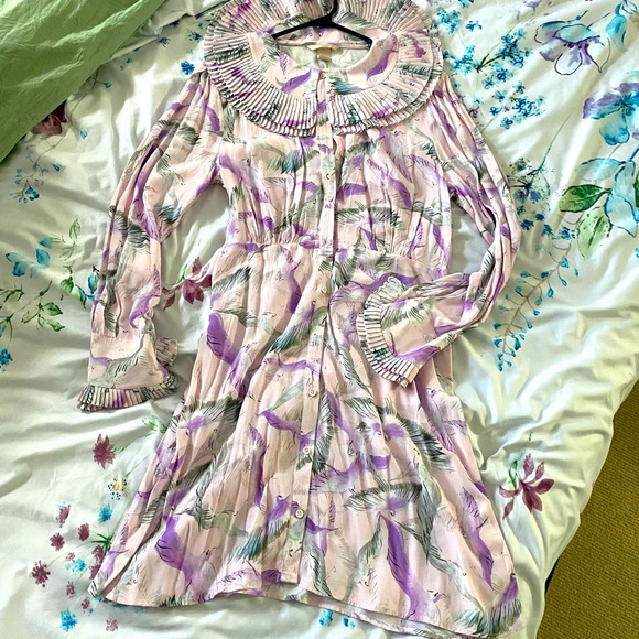 Very 70s silky peackock print statement collar mini dress - Picture 1 of 1